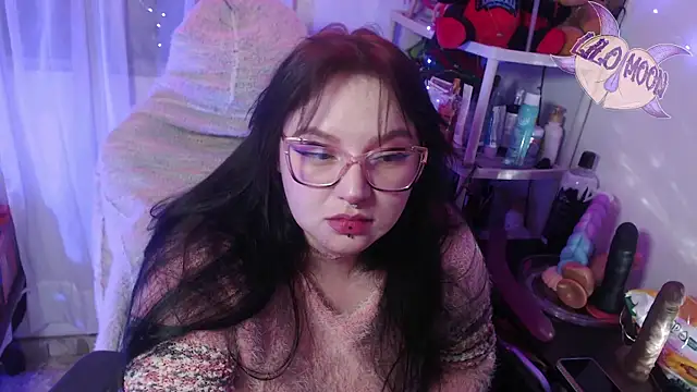 Snapshot of LiloMoon69 chatting on 03/09/25, 05:22 LiloMoon69 online show from 03/09/25, 05:22