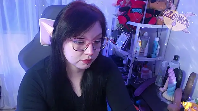 Snapshot of LiloMoon69 chatting on 02/27/25, 04:13 LiloMoon69 online show from 02/27/25, 04:13