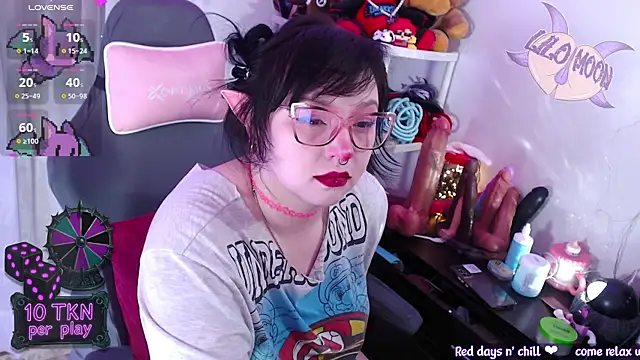 LiloMoon69 online show from 12/01/25, 12:39