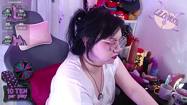 LiloMoon69 online show from 11/17/25, 02:54