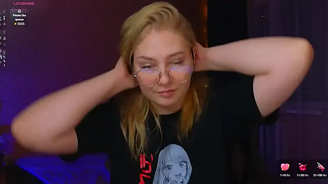 Snapshot of Catherine_River chatting on 10/01/25, 10:46 Catherine River online show from 10/01/25, 10:46