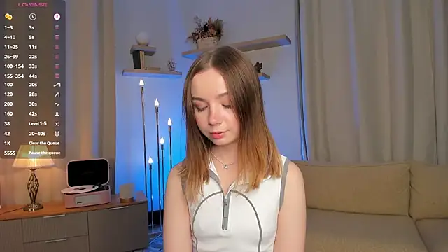 DominikaElis online show from 10/04/25, 07:59