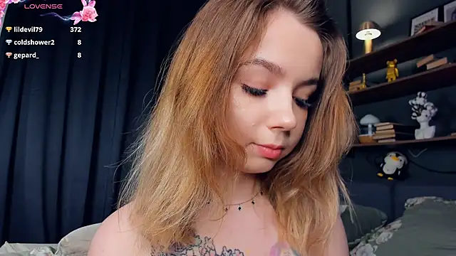 DominikaElis online show from 03/22/25, 12:06