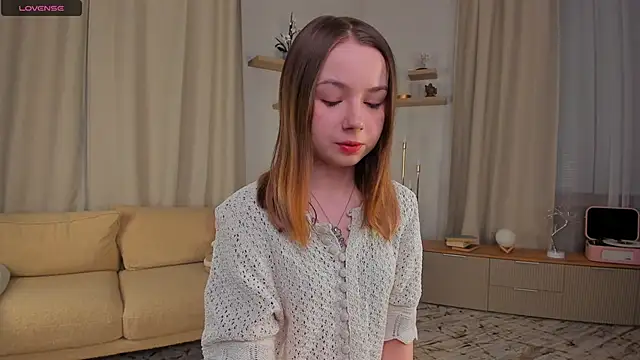 DominikaElis online show from 11/08/25, 08:12