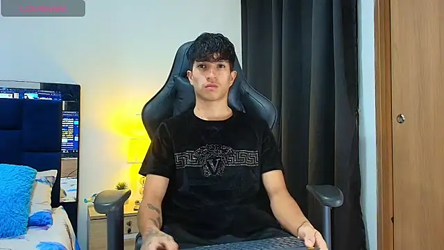  CamiloBass online show from 04/19/26, 01:17