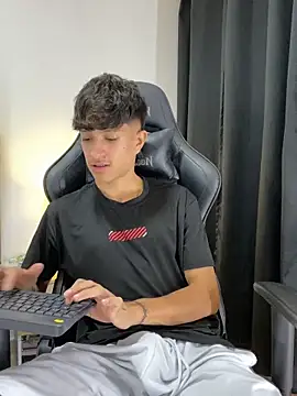  CamiloBass online show from 05/16/26, 01:04
