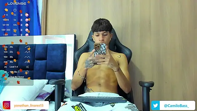 Snapshot of _CamiloBass chatting on 02/16/25, 08:44 CamiloBass online show from 02/16/25, 08:44
