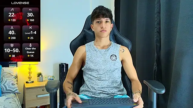 Snapshot of _CamiloBass chatting on 06/19/26, 12:38 CamiloBass online show from 06/19/26, 12:38