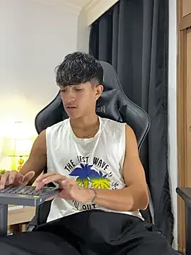  CamiloBass online show from 05/14/26, 07:11