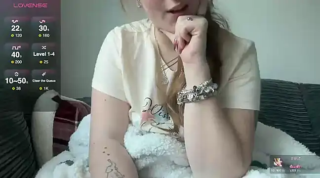 Snapshot of lilsbabyxo chatting on 12/02/24, 03:09 lilsbabyxo online show from 12/02/24, 03:09