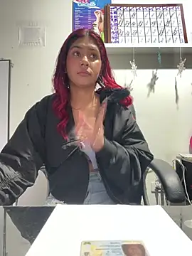 soy sarah  online show from 11/29/25, 04:12