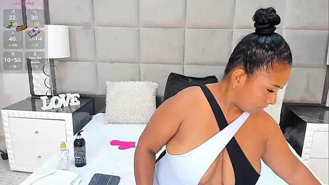 OliviaBurning online show from 03/18/26, 07:37