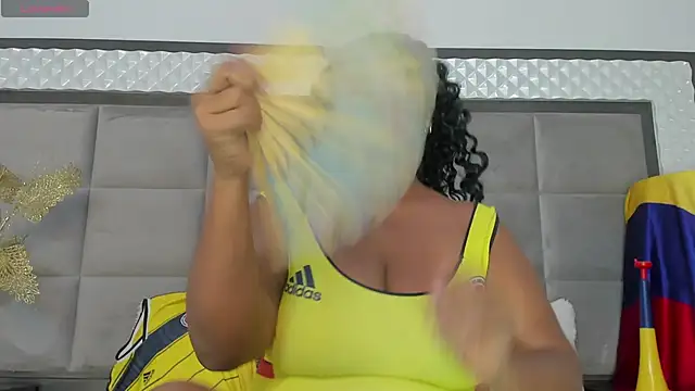 Snapshot of OliviaBurning chatting on 03/20/25, 07:35 OliviaBurning online show from 03/20/25, 07:35