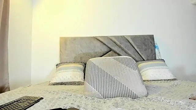 Deliciouscocoa online show from 04/12/26, 10:51