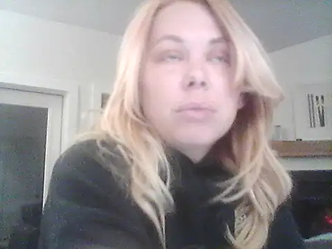 burrkitty online show from 10/08/25, 05:31