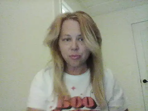 burrkitty online show from 11/28/25, 02:01