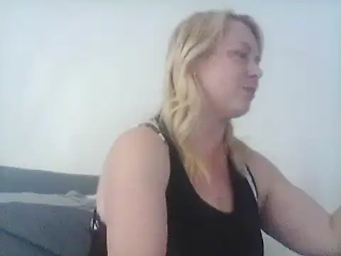 burrkitty online show from 12/08/24, 12:13