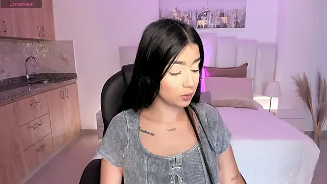 amelie jhons online show from 11/18/25, 08:23