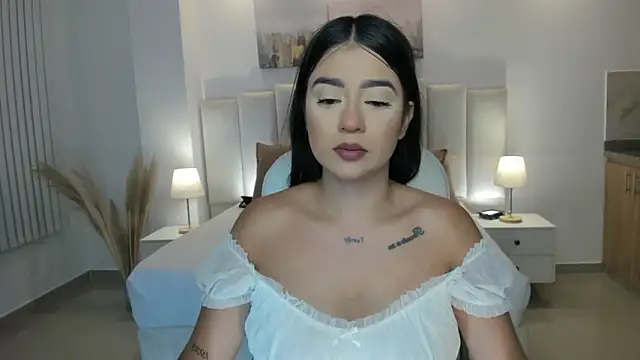 amelie jhons online show from 02/18/26, 11:45