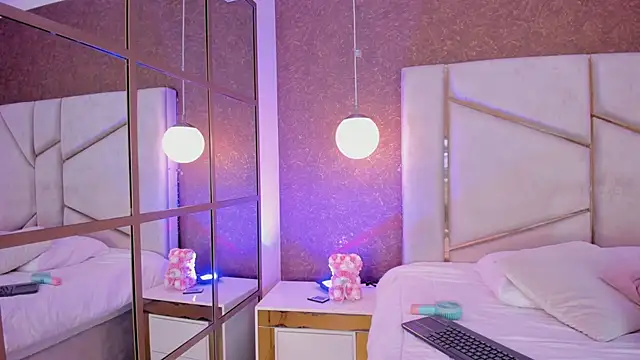 Gallilea Marquez online show from 12/05/25, 07:55