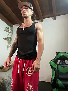 Valentino Xander online show from 02/05/26, 04:30