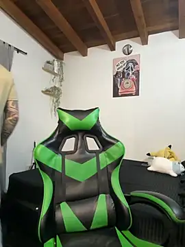 Valentino Xander online show from 11/15/25, 11:42