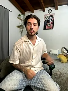 Valentino Xander online show from 11/29/25, 12:55