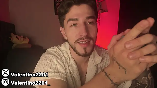 Snapshot of Valentino_Xander chatting on 03/11/25, 01:59 Valentino Xander online show from 03/11/25, 01:59