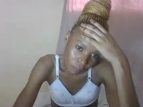 Sweetpetite254 online show from 07/08/26, 01:23