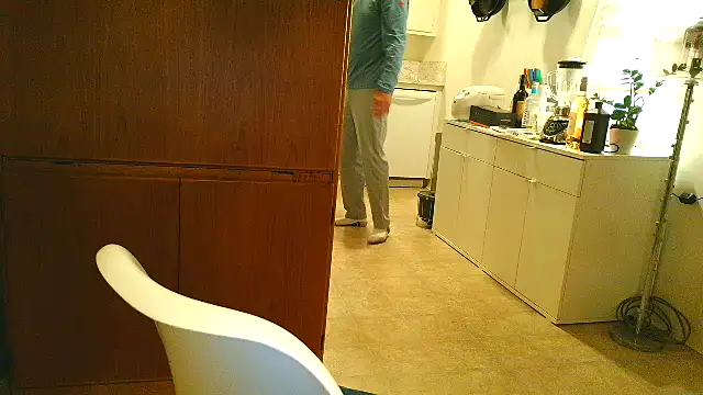 costanza7070 online show from 04/13/26, 05:00