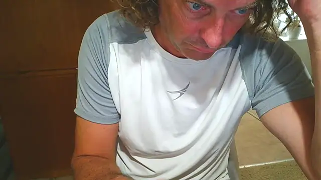 costanza7070 online show from 03/23/26, 02:44