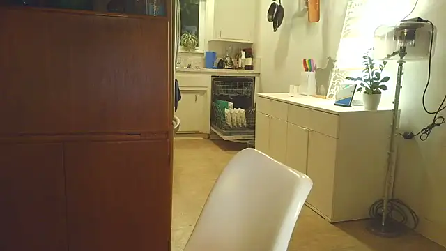 costanza7070 online show from 02/06/26, 05:14