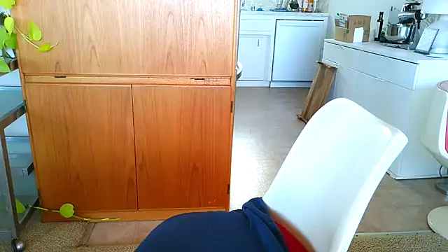 costanza7070 online show from 09/30/25, 06:14