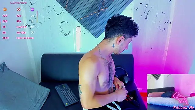 Piggy Eddy online show from 11/23/25, 12:20