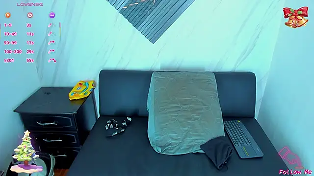 Piggy Eddy online show from 12/15/25, 04:51