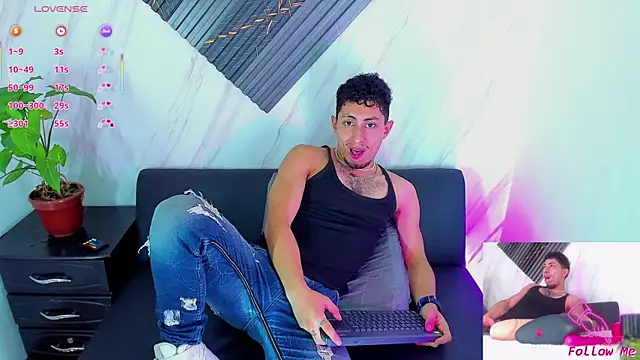 Piggy Eddy online show from 11/26/25, 08:09