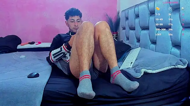 Piggy Eddy online show from 03/05/25, 12:44