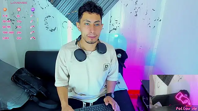 Piggy Eddy online show from 11/21/25, 12:59