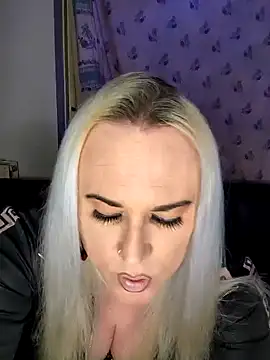 Connie Pepper online show from 02/12/26, 01:05