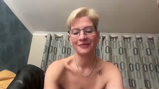 JennyHazel1 online show from 02/14/26, 10:54