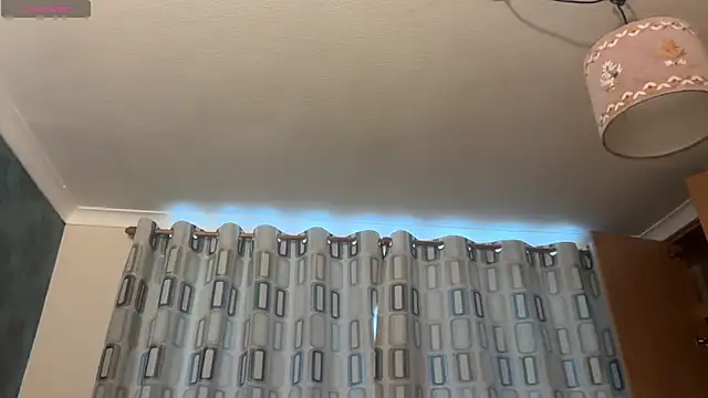 JennyHazel1 online show from 10/31/25, 02:46