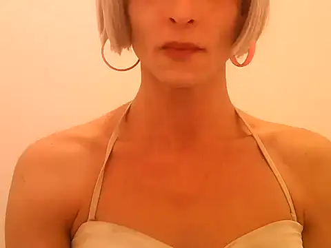 MissWendy online show from 12/16/25, 07:29