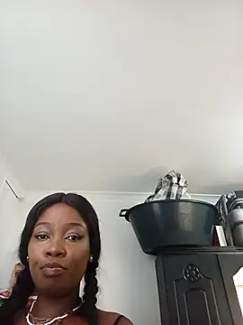 Snapshot of bigbootyboohle chatting on 02/22/25, 10:29 bigbootyboohle online show from 02/22/25, 10:29