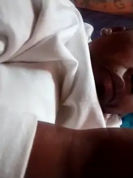 Snapshot of bigbootyboohle chatting on 11/19/25, 06:02 bigbootyboohle online show from 11/19/25, 06:02