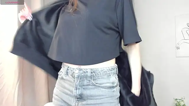 Snapshot of Nicole_Charm chatting on 02/25/25, 08:21 Nicole Charm online show from 02/25/25, 08:21
