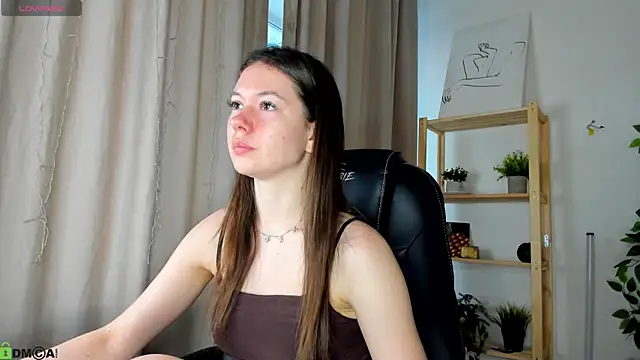 Snapshot of Nicole_Charm chatting on 06/16/26, 11:49 Nicole Charm online show from 06/16/26, 11:49