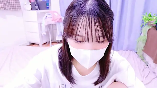 Snapshot of mari_tan_ch chatting on 12/04/24, 11:57 mari tan ch online show from 12/04/24, 11:57