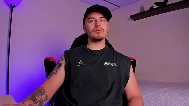 james connor2 online show from 11/09/25, 02:54