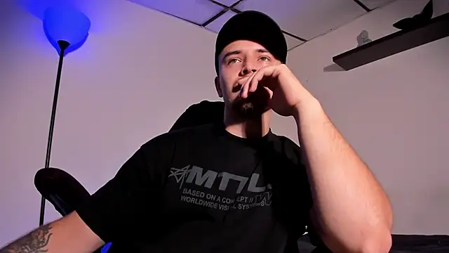 james connor2 online show from 03/25/26, 07:13