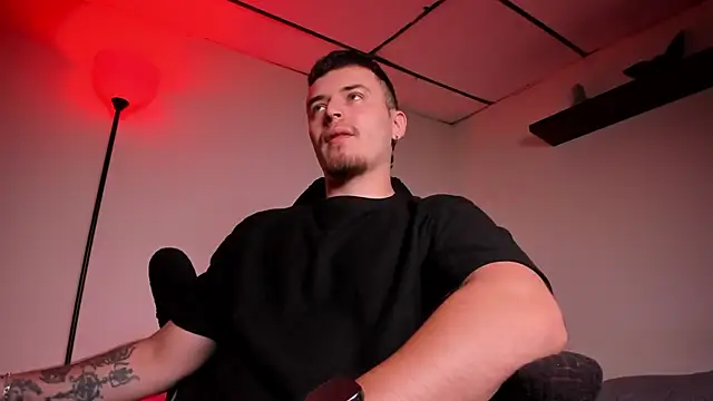 Snapshot of james_connor2 chatting on 02/19/26, 06:38 james connor2 online show from 02/19/26, 06:38